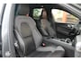 Volvo XC60 T6 Recharge AWD R-Design | Stoelverwarming | Parkeercamera | Panoramadak | H/K | Glossy Black | Keyless