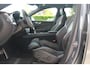Volvo XC60 T6 Recharge AWD R-Design | Stoelverwarming | Parkeercamera | Panoramadak | H/K | Glossy Black | Keyless