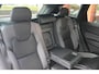 Volvo XC60 T6 Recharge AWD R-Design | Stoelverwarming | Parkeercamera | Panoramadak | H/K | Glossy Black | Keyless