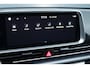 Hyundai Ioniq 6 Lounge 77.4 kWh | Adaptieve Cruise Control | Panoramadak | BOSE | Memory | Stoelventilatie | Verwarmd Stuurwiel | HUD | Leder | Camera | Trekhaak | Achterbank Verwarmd |