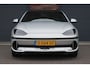 Hyundai Ioniq 6 Lounge 77.4 kWh | Adaptieve Cruise Control | Panoramadak | BOSE | Memory | Stoelventilatie | Verwarmd Stuurwiel | HUD | Leder | Camera | Trekhaak | Achterbank Verwarmd |