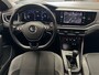 Volkswagen Polo 1.0 TSI HIGHLINE NAVIGATIE CRUISE CONTROL CLIMATE CONTROL STOELVERWARMING BLUETOOTH TELEFOON VERMOEIDHEID HERKENNING 17" LICHTMETALEN VELGEN ZEER MOOI !! 3010