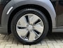 Hyundai Kona Electric EV Premium 64 kWh | 3 fase | Leder | Adaptieve cruise | Lane Assist | Camera | Navigatie | Apple CarPlay / Android Auto | Head up | Stoelverwarming&koeling | Stuurverwarming | LED | DAB | Keyless | Volledig onderhouden | 96% SOH