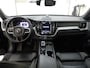 Volvo XC60 T8 Plug-in hybrid AWD Ultra Black Edition | Panoramadak | Head-up Display | Luchtvering | Bowers & Wilkins | 360 camera | Stoel en stuurwielverwarming |