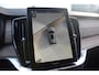 Volvo XC90 2.0 T8 Plug-in hybrid AWD Ultra Bright Adaptieve Cruise Control met Pilot Assist | Premium audio by Bowers & Wilkins | Elektrisch bedienbaar panoramisch schuif/-kanteldak | Elektrische voorstoelen met geheugen en massagefunctie | Verwarmbare voorstoelen + stuurwiel | Geventileerde voorstoelen | 360 Parkeercamera | Park Assist voor + achter | 4-Zone Climate Control | Head-Up Display | 21'' Lichtmetalen wielen |