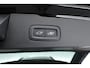 Volvo V60 2.0 B4 Momentum Business | ACC | Trekhaak | Carplay | stoel verwarming |