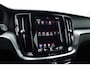 Volvo V60 2.0 B4 Momentum Business | ACC | Trekhaak | Carplay | stoel verwarming |