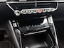 Peugeot e-2008 EV Allure 50 kWh 136pk Automaat | Navigatie | Climate Control | Cruise Control | 17"LMV | Apple Carplay/Android Auto |