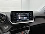 Peugeot e-2008 EV Allure 50 kWh 136pk Automaat | Navigatie | Climate Control | Cruise Control | 17"LMV | Apple Carplay/Android Auto |