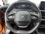 Peugeot e-2008 EV Allure 50 kWh 136pk Automaat | Navigatie | Climate Control | Cruise Control | 17"LMV | Apple Carplay/Android Auto |