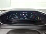 Peugeot e-2008 EV Allure 50 kWh 136pk Automaat | Navigatie | Climate Control | Cruise Control | 17"LMV | Apple Carplay/Android Auto |