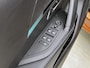 Peugeot e-2008 EV Allure 50 kWh 136pk Automaat | Navigatie | Climate Control | Cruise Control | 17"LMV | Apple Carplay/Android Auto |