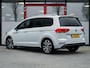 Volkswagen Touran 1.4 TSI Highline Business R 7p | Trekhaak | Stoelverwarming | Matrix LED Koplampen | Adaptieve Cruise Control | Parkeersensoren | 18'' Lichtmetalen Velgen | Privacy Glas | Climate Control | Elektrische Klep | 7 Persoons |