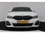 BMW 3-Serie 320i High Executive Edition (PANORAMADAK, CAMERA, SFEERVERLICHTING, STOELVERWARMING, DIGITALE COCKPIT)