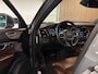 Volvo XC90 T8 AWD Recharge Inscription | Vol! | Bowers & Wilkins | Luchtvering | Stoelventilatie | Trekhaak | 360° Camera | Polestar Engineered | Head-Up Display | Stoelmassage  | Adaptieve Cruise Control | Standkachel met Volvo On Call App | Stoelverwarming voor+achter | Stuurwielverwarming | Schuifdak | Full LED Meesturende koplampen | Pilot Assist | BLIS Dode Hoek Detectie | Elektrische voorstoelen geheugen | Nappa Lederen bekleding | Zitting verlenging voorstoelen | Lederen Dashboard | 4-Spaaks sportstuurwiel | Gelamineerde/geluidwerende zijramen | Keyless Drive | Parkeersensoren voor+achter | Privacy Glass | Black Ash Wood inleg | Elektrisch bedienbare achterklep | Geïntegreerde zongordijnen achterportieren | Verlichte instaplijsten | 7-Persoons | 4-Zone Climate Control | DAB Radio | Apple Carplay/Android Auto | Osmium Grey Metallic met Maroon Brown Nappa Leder |