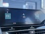 Citroën E-C4 Feel Edition 50 kWh | Stoelverwarming | Navigatie | Climate Control | Head-Up Display | Full LED | Comfort Stoelen | Parkeercamera/-sensoren | Apple Carplay/Android Auto | DAB | Lichtmetalen velgen |
