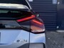 Citroën E-C4 Feel Edition 50 kWh | Stoelverwarming | Navigatie | Climate Control | Head-Up Display | Full LED | Comfort Stoelen | Parkeercamera/-sensoren | Apple Carplay/Android Auto | DAB | Lichtmetalen velgen |