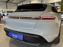 Porsche Taycan Cross Turismo 4 93 kWh Performance|Krijt|1 Eig.|Org NL NAP|BTW|Chrono|HUD|Panoramadak|LED|PSCB|OffroadDesign|Bose|Luchtvering|Fietsendrager|Full Option|Dealer Onderhouden