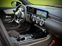Mercedes-Benz A-klasse 250 e AMG Panoramadak|Multibeam|Camera|Sfeerverlichting|Keyless