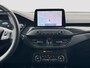 Ford Focus Wagon 1.5 EcoBoost ST Line | Winterpack | Camera | Adap. cruise control | Trekhaak | | Achteruitrijcamera | Cruise control adaptief | Elektrisch bedienbare achterklep met sensorsturing