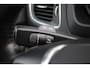 Volvo V40 T2 122PK Momentum | Standkachel | Trekhaak | Stoelverwarming | Climate Control | Cruise Control | LED Koplampen | Navigatie | Volvo OnCall | Verwarmbare Voorruit | Park Assist Achter | High Performance Audio |