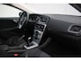 Volvo V40 T2 122PK Momentum | Standkachel | Trekhaak | Stoelverwarming | Climate Control | Cruise Control | LED Koplampen | Navigatie | Volvo OnCall | Verwarmbare Voorruit | Park Assist Achter | High Performance Audio |