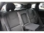 Volvo V40 T2 122PK Momentum | Standkachel | Trekhaak | Stoelverwarming | Climate Control | Cruise Control | LED Koplampen | Navigatie | Volvo OnCall | Verwarmbare Voorruit | Park Assist Achter | High Performance Audio |