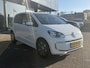 Volkswagen e-Up! e-Up! AUTOMAAT | LED l PARKEER SENROREN | NAVIGATIE | STOELVERWARMING | GETINTE RAMEN | AIRCO/ ECC |
