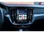 Volvo V60 2.0 T4 Momentum Pro + LEDER / PANO / TREKHAAK ELEKTRISCH