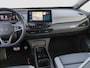 Volkswagen ID.3 First Max 58 kWh | Trekhaak | Panoramadak | Adap. Cruise | Navigatie | Elek Stoelen | Achteruitrijcamera | Airco (automatisch) | Cruise control adaptief met Stop&Go