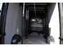 Volkswagen Crafter 35 2.0 TDI L3H3 Highline Cruise, Camera, Carplay, 177pk, LED, Multimedia, Voorruitverwarming, Geveerde stoel, Automaat, Uniek!