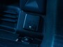 Land Rover Defender 3.0 D200 90 MHEV S l URBAN l Torque vectoring l Carbon l Jumpseat l Trekhaak l Grijs Kenteken