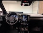 Volvo XC40 B4 R-Design | Vol! | Trekhaak | Schuifdak | 360° Camera | Harman Kardon | Adaptieve Cruise Control | Bestuurdersstoel elektrisch geheugen | Stoel en Stuurwielverwarming | Full LED Meesturende koplampen | Pilot Assist | BLIS Dode Hoek Detectie | Leder/Alcantara R-Design bekleding met wit stiksel en bies | Zitting verlenging vorostoelen | Passagiersstoel elektrisch | 19 Inch | Keyless Drive | Parkeersensoren voor+achter | Privacy Glass | Elektrisch bedienbare achterklep | Climate Control L+R | Breedstralers in voorbumper | DAB Radio | Apple Carplay/Android Auto | Draadloos telefoon opladen | Volvo On Call met mobiele App functie | Onyx Black Metallic |