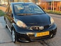 Toyota Aygo 1.0-12V Access 5-Drs Stuurbekrachtiging Airco Audio-CD/MP3 Colorpakket ABS EBD Getint glas Dealeronderhoud Nieuwe Apk!