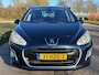Peugeot 308 SW 1.6 VTi Blue Lease Executive ECC Audio-CD/MP3 Navigatie LMV 16" Cruisecontrol ESP Panoramadak Dealeronderh. Nw Apk!