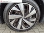 Volkswagen ID.4 Life Pro 77 kWh 3 fase SOH 90% Apple Carplay Stuurwielverwarming