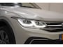 Volkswagen Tiguan Allpase 1.5 TSI R-Line Business+ Aut. 7-Pers. [ Pano Virtual Stoelverwarming ]
