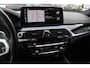 BMW 5-Serie 530e xDrive High Exe. M Sport / Trekhaak / Schuifdak / Camera / Head-up / 19'' / CarPlay / Harman Kardon / Leder / Dodehoek / Stoelverwarming4x / ACC