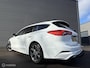 Ford Focus Wagon 1.0 EcoBoost ST Line Business | Trekhaak | Winterpakket | Camera | Clima | Privacy Glass | Carplay | Keyless