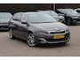 Peugeot 308 SW 1.2 e-THP Allure / Panoramadak / Navigatie / Parkeerhulp achter / 18'' / Leder&Alcantara / Cruise Control / LED Koplampen
