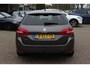 Peugeot 308 SW 1.2 e-THP Allure / Panoramadak / Navigatie / Parkeerhulp achter / 18'' / Leder&Alcantara / Cruise Control / LED Koplampen