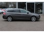 Peugeot 308 SW 1.2 e-THP Allure / Panoramadak / Navigatie / Parkeerhulp achter / 18'' / Leder&Alcantara / Cruise Control / LED Koplampen