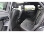 Land Rover Range Rover Evoque 1.5 P300e AWD HSE R-Dynamic NL. Auto / Panoramadak / Camera / Luxe Leder / Meridian / Keyless / 20'' / Navigatie / Stoelverwarming / Dodehoek / DAB / ACC