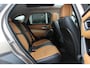 Land Rover Range Rover Velar 2.0 I4 AWD R-Dynamic HSE / Panoramadak / Camera / Head-up / Cognac Leder / 21'' / Meridian High End / Stoelmassage+Ventilatie+Verwarming / Keyless / Dodehoek / DAB / Cruise Control Adaptief