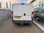 Peugeot Boxer 330 2.2 HDI L1H1 Pro | 3e eigenaar | Airco | 3-zitplaatsen | Zijschuifdeur- rechts | Trekhaak | Achteruitrijcamera | Parrot Carkit | Voorzien van houten kastinrichting | APK tot 17-05-2026 | NAP |