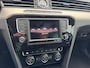 Volkswagen Passat Variant 1.4 TSI ACT Highline Business R | Airco | Elektrische ramen | Grote laadruimte | Dakrails | Navigatie | CarPlay | APK tot -21-11-2026 |