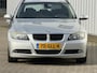 BMW 3-Serie Touring 318i Business Line inruil mogelijk
