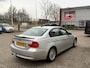 BMW 3-Serie 318i 2005 - RIJDT & SCHAKELT GOED - AIRCO - CRUISE CONTROL - GOED ONDERHOUDEN!