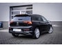 Volkswagen Golf Life Edition eHybrid | 'App-Connect' draadloze smartphone integratie | Achterbank in ongelijke delen neerklapbaar incl. middenarmsteun en doorlaadmogelijkheid | Afstandscontrolesysteem (Front Assist)