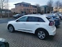 Kia Niro Hybrid 1.6 GDi First Edition Parelmoer wit
